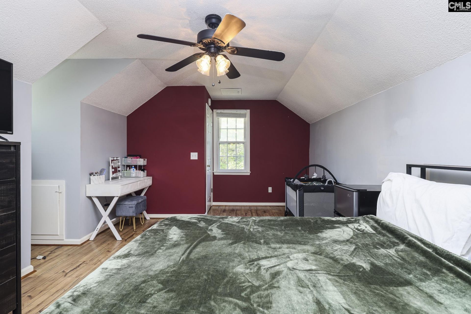152 Thames Valley Court Photo 27