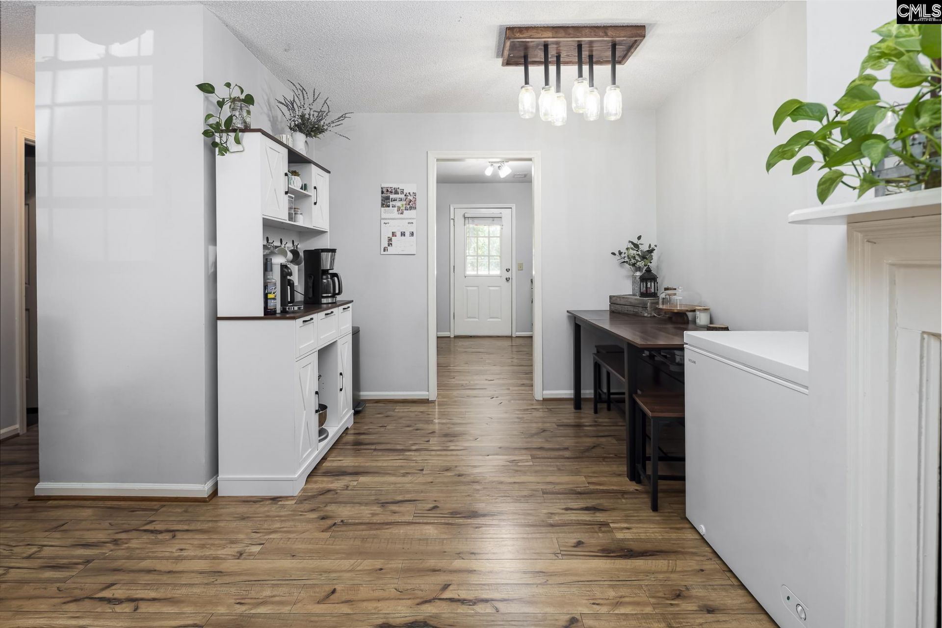 152 Thames Valley Court  Photo 7