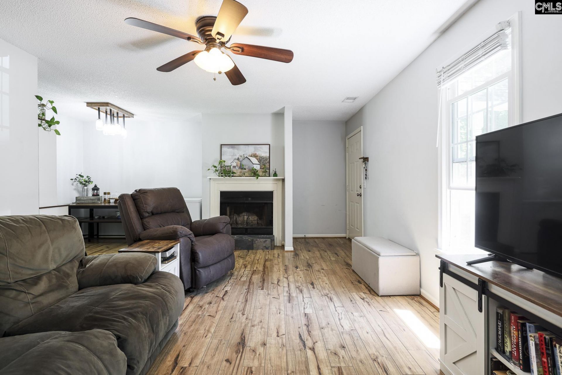152 Thames Valley Court Photo 9