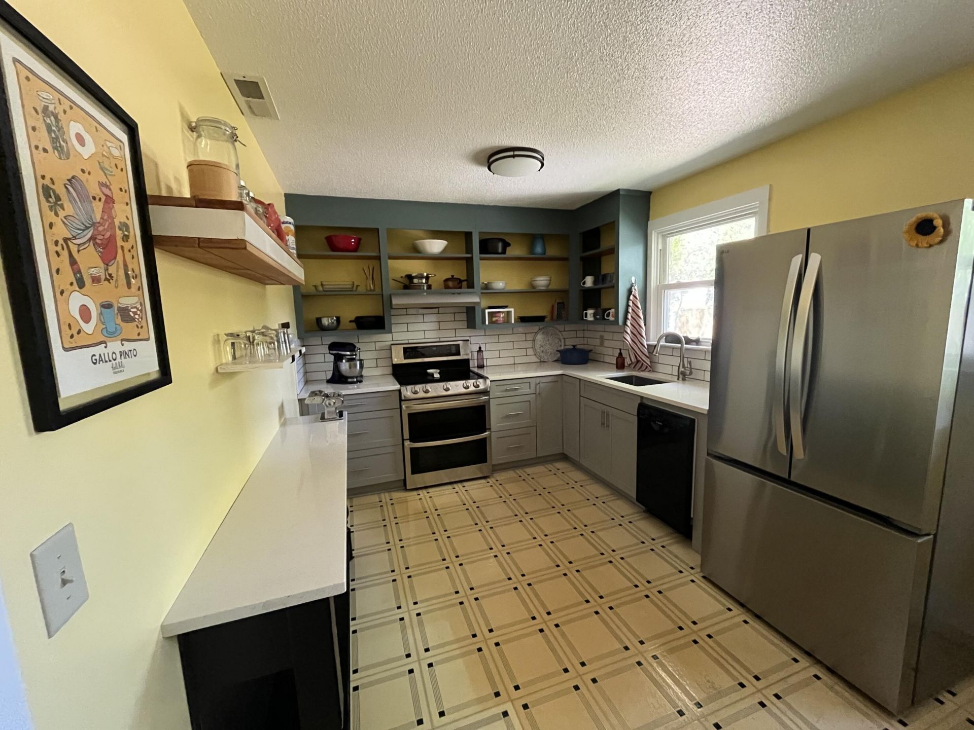 16 Pratt Street Photo 12