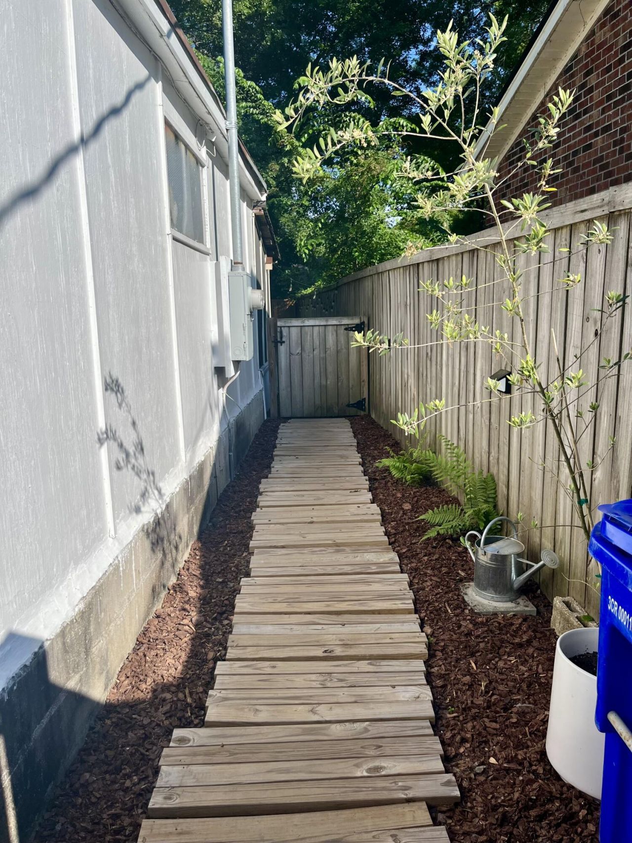 16 Pratt Street Photo 18