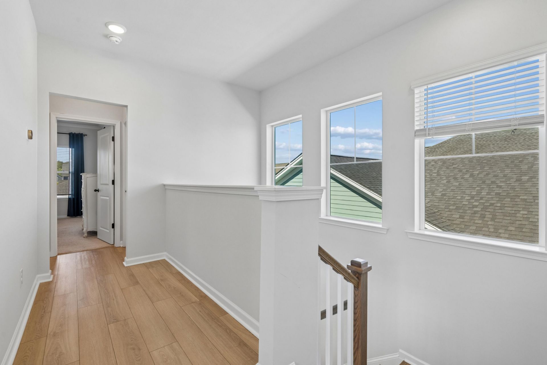 305 Eclipse Street Photo 18