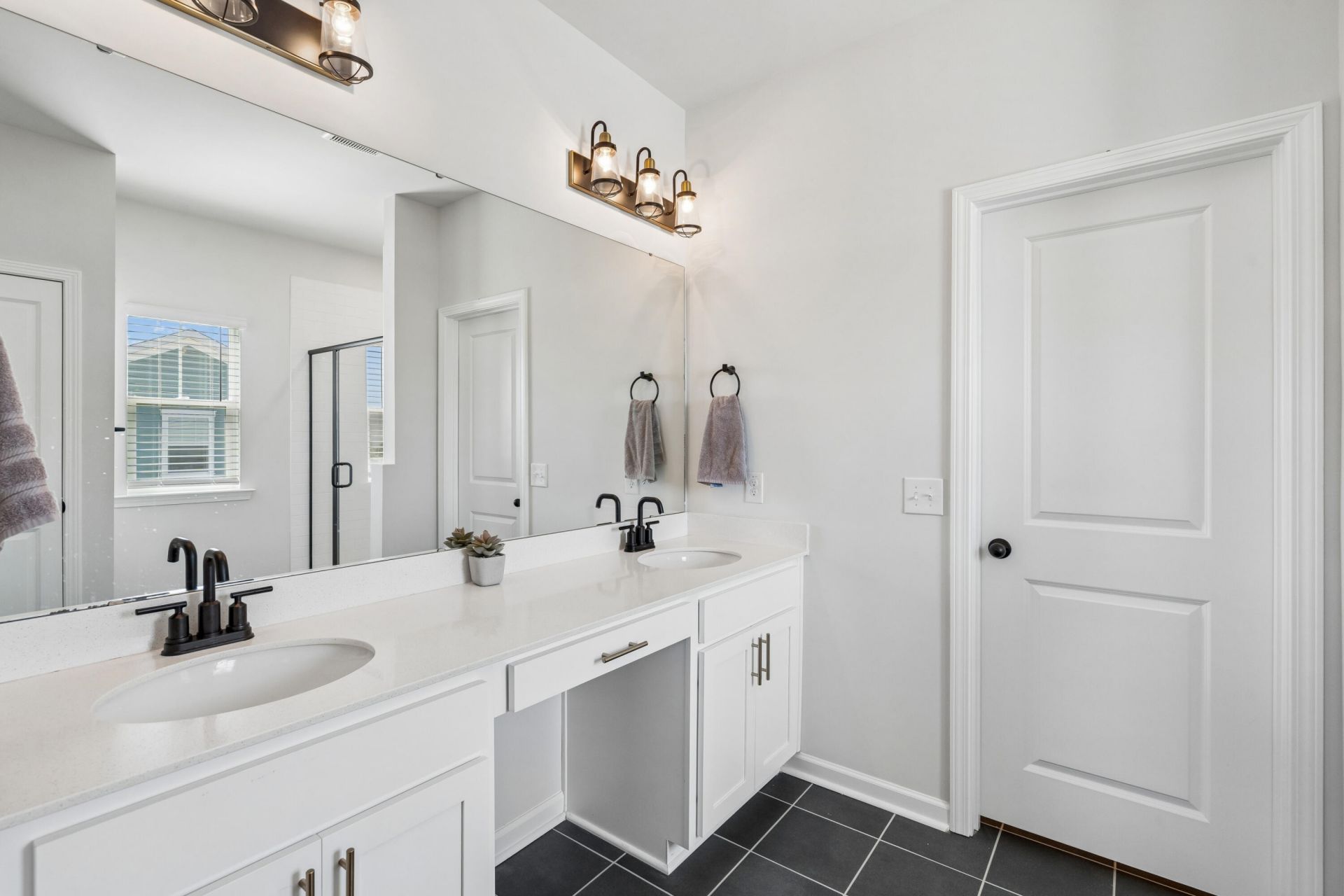 305 Eclipse Street Photo 21