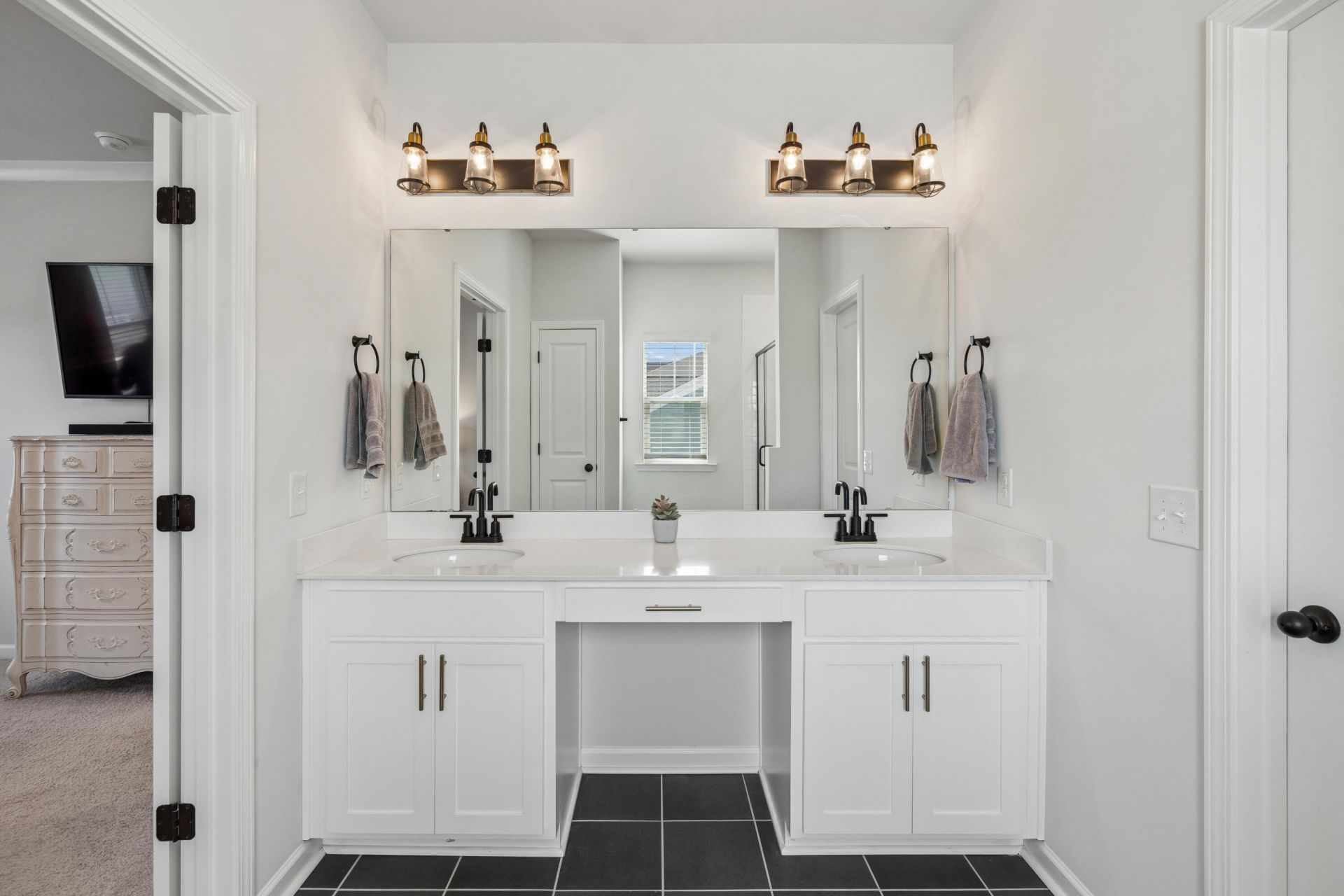 305 Eclipse Street Photo 22