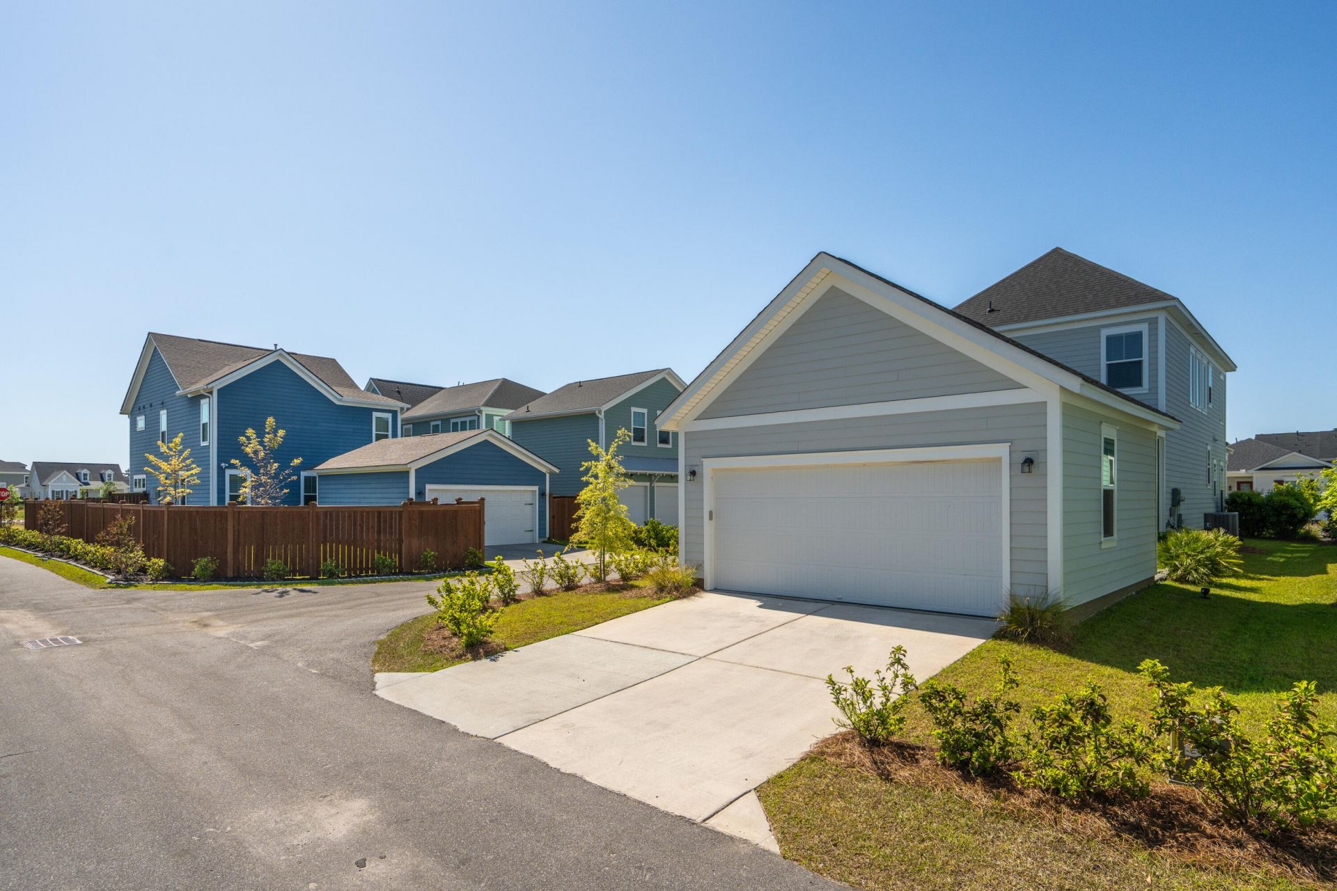 305 Eclipse Street Photo 36