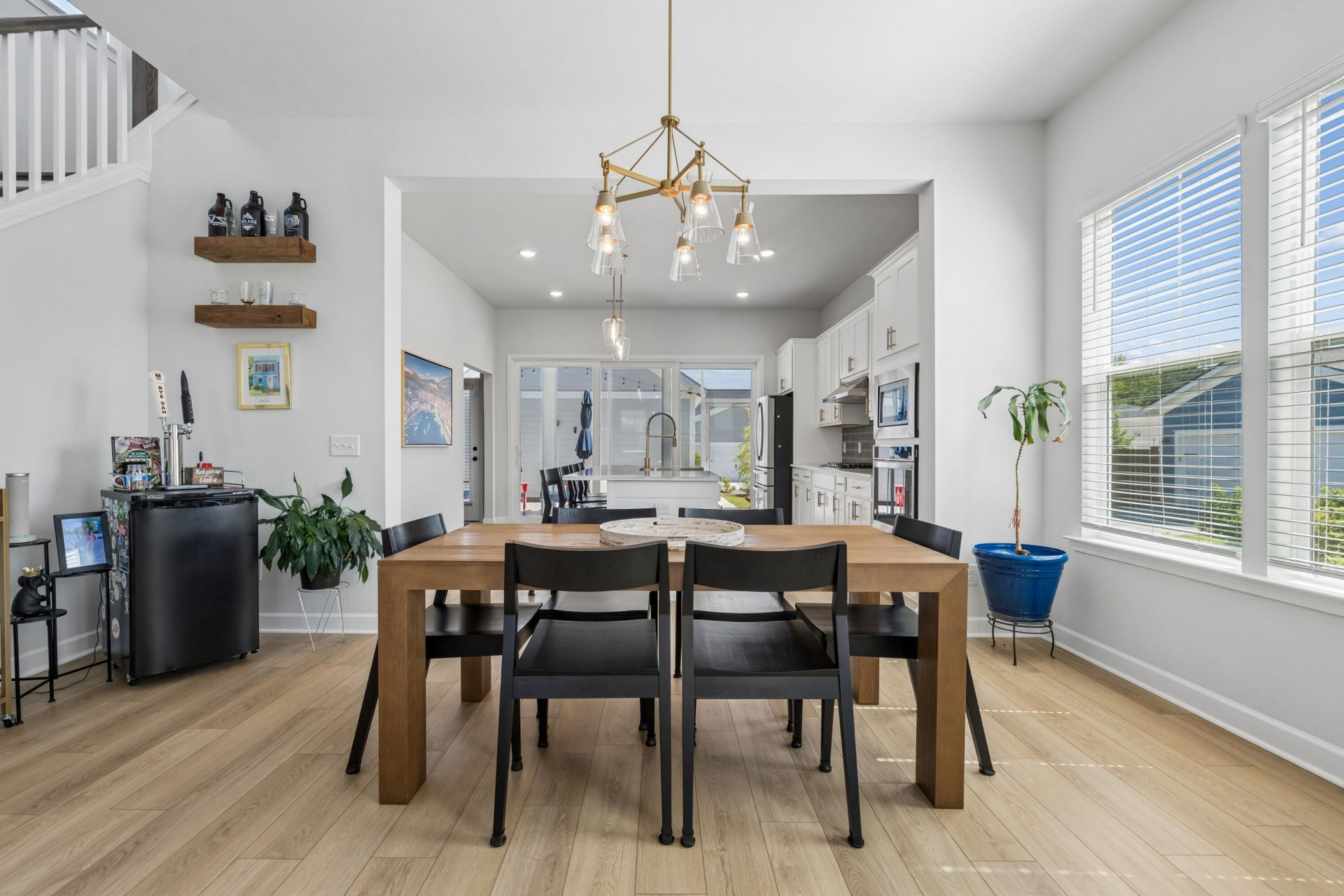 305 Eclipse Street Photo 9