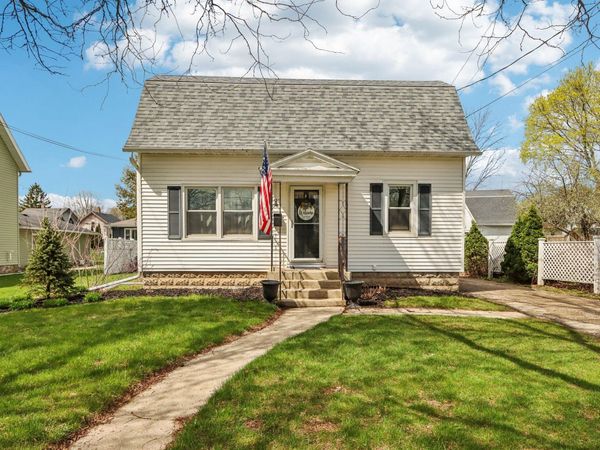 707 N Main St, Fort Atkinson, WI 53538