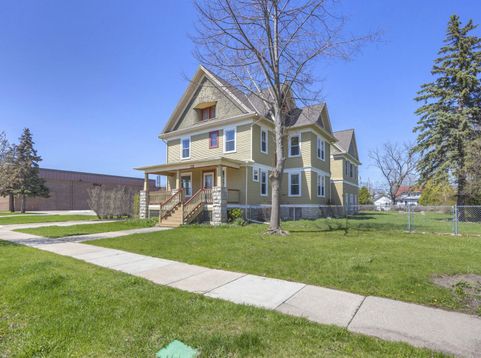 Main Photo