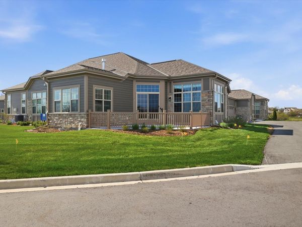S99W13828 Clubhouse Ct, Unit 25-74, Muskego, WI 53150
