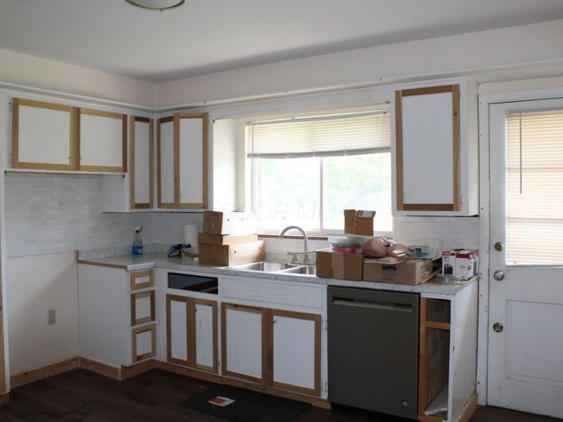 4934-4936 Solar Drive , Columbus, OH 43214 Photo 10