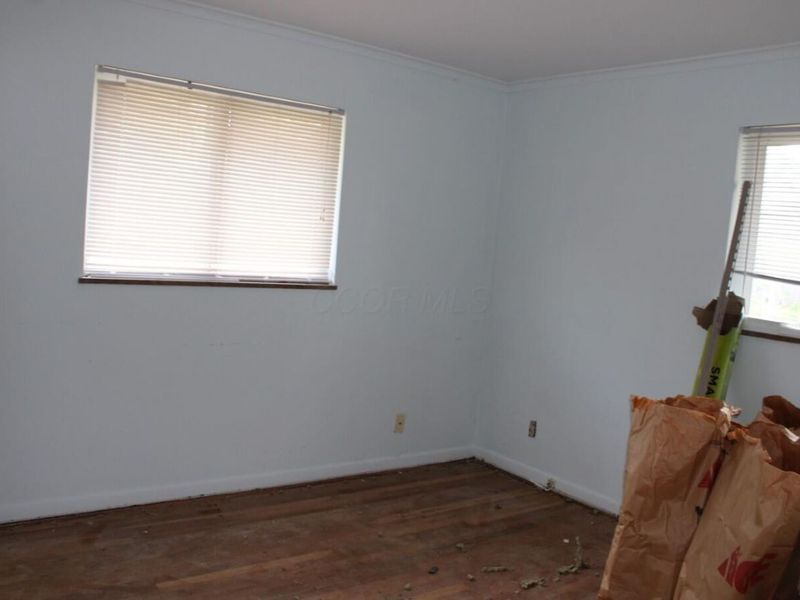 4934-4936 Solar Drive , Columbus, OH 43214 Photo 11