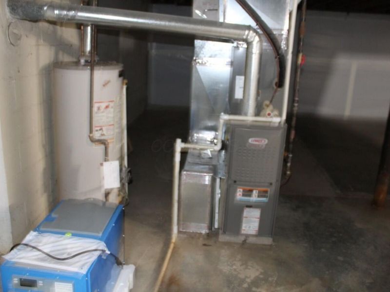 4934-4936 Solar Drive , Columbus, OH 43214 Photo 21