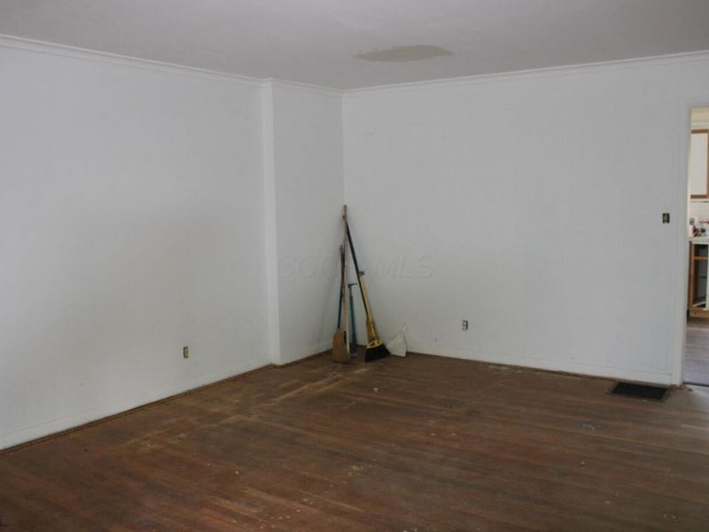 4934-4936 Solar Drive , Columbus, OH 43214 Photo 4