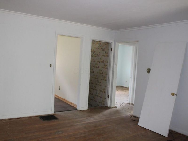 4934-4936 Solar Drive , Columbus, OH 43214 Photo 5