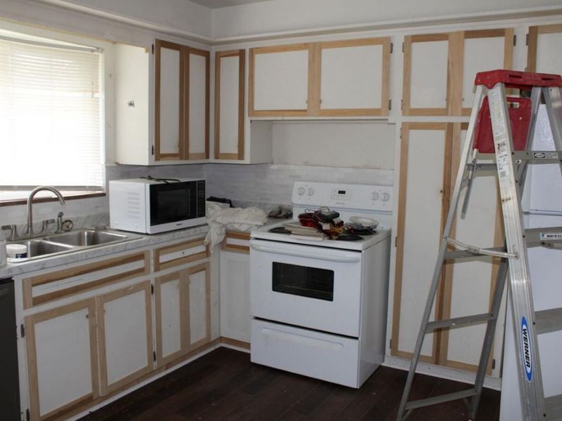 4934-4936 Solar Drive , Columbus, OH 43214 Photo 6