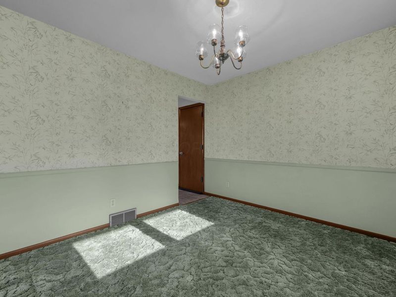 4500 Reed Road, Columbus, OH 43220 Photo 16