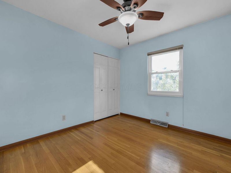 4500 Reed Road, Columbus, OH 43220 Photo 17