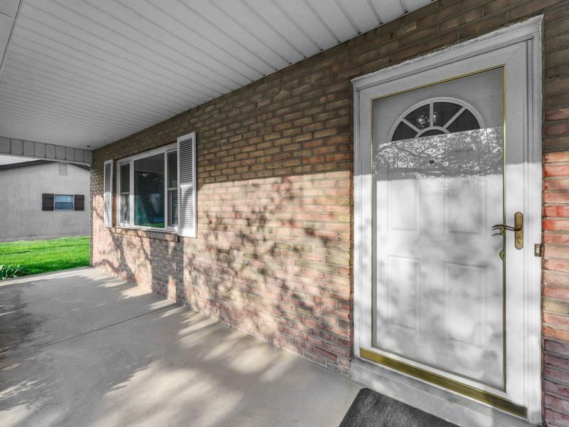 4500 Reed Road, Columbus, OH 43220 Photo 2