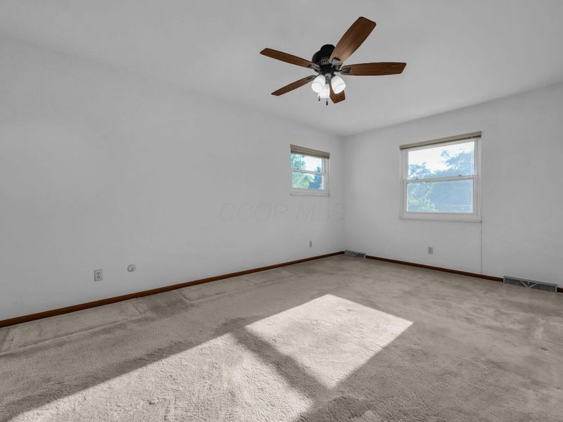 4500 Reed Road, Columbus, OH 43220 Photo 25