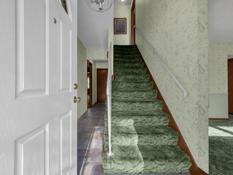 4500 Reed Road, Columbus, OH 43220 Photo 3