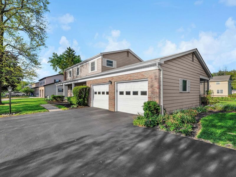 4500 Reed Road, Columbus, OH 43220 Photo 37