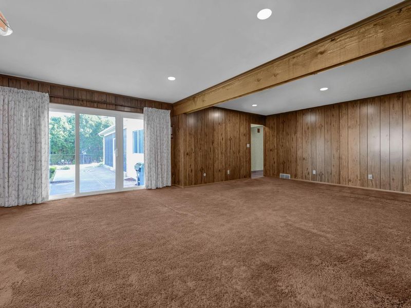 4500 Reed Road, Columbus, OH 43220 Photo 7