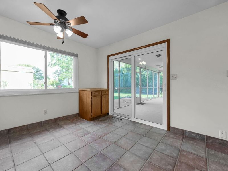 4500 Reed Road, Columbus, OH 43220 Photo 9