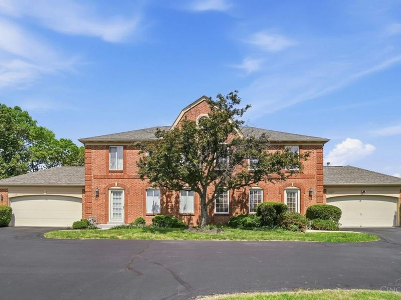 11157 Jardin Place, Blue Ash, OH 45241 Photo 3