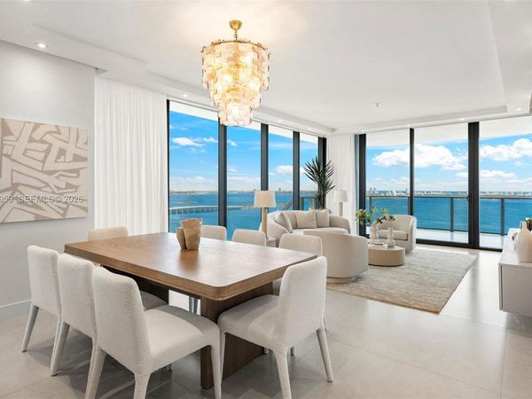 700 NE 24th St , Unit 3201, Miami, FL 33137