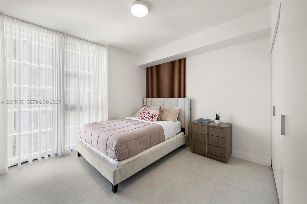 700 NE 24th St , Unit 3201, Miami, FL 33137 Photo