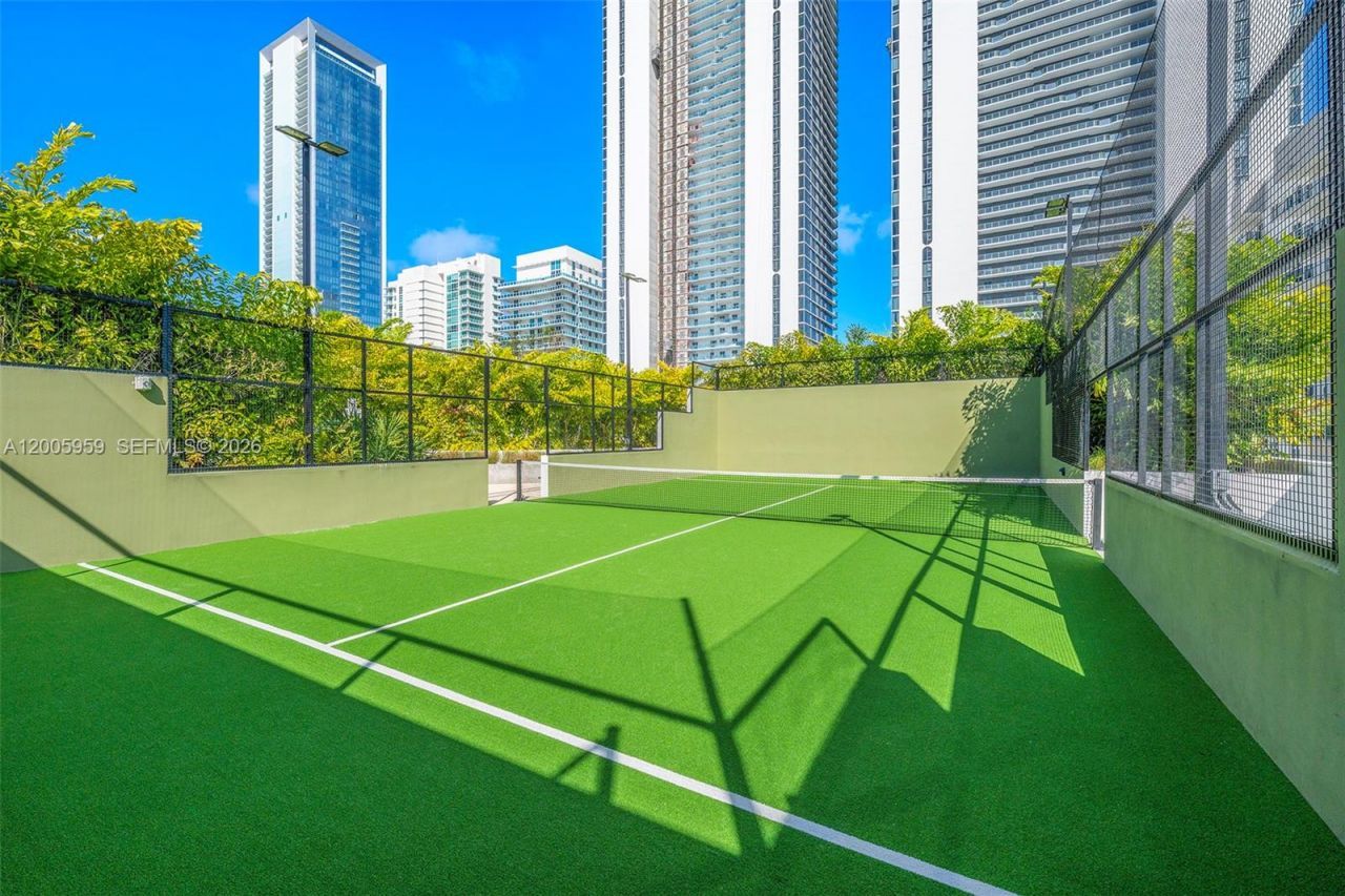700 NE 24th St , Unit 3201, Miami, FL 33137 Photo