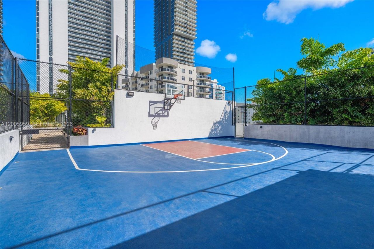 700 NE 24th St , Unit 3201, Miami, FL 33137 Photo