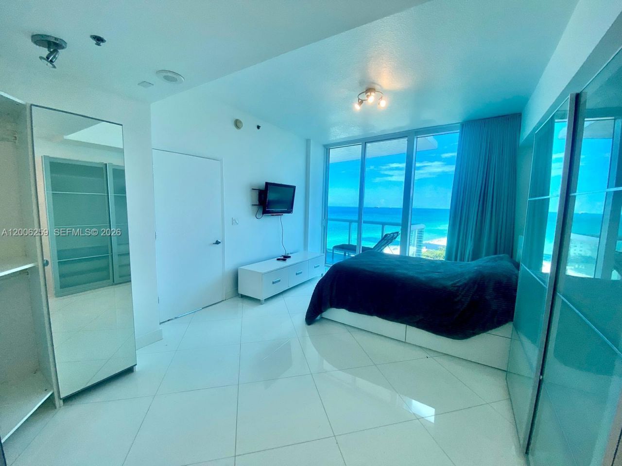 6515 Collins Ave, Unit 1505, Miami Beach, FL 33141 Photo