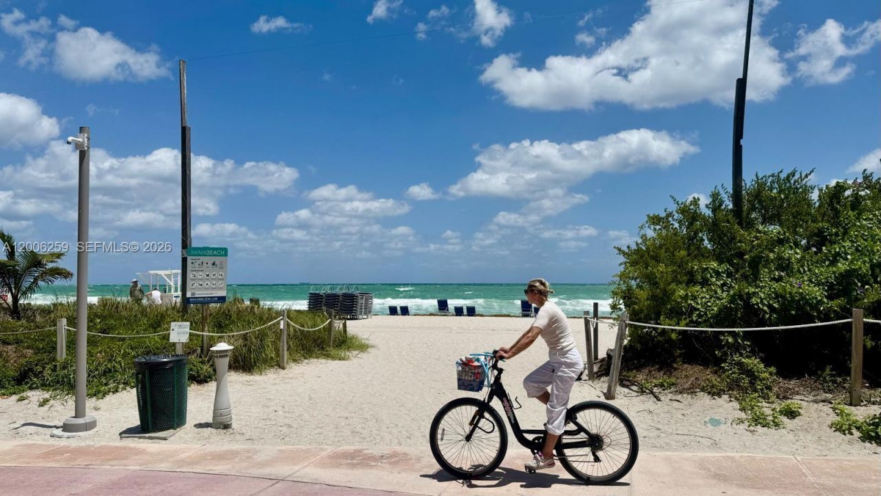 6515 Collins Ave, Unit 1505, Miami Beach, FL 33141 Photo