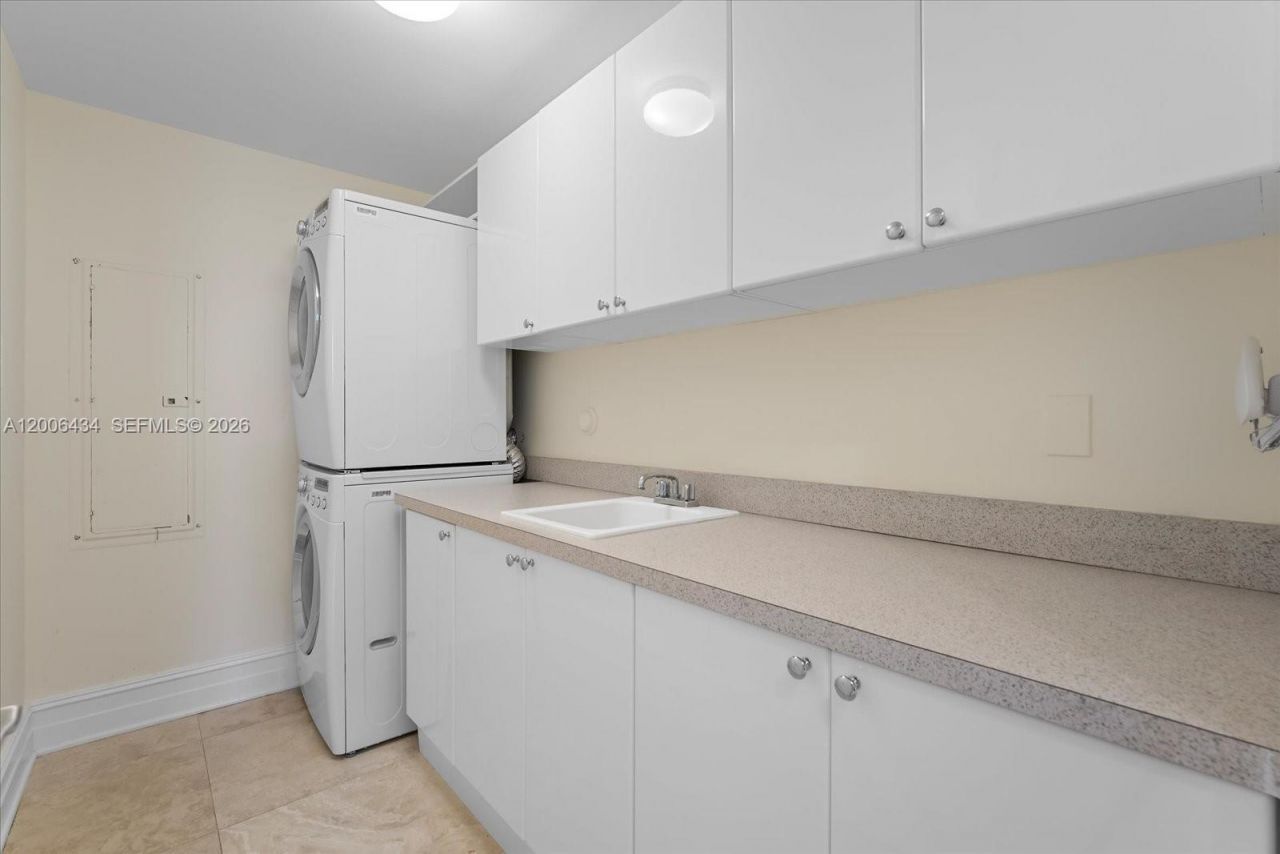 17875 Collins Ave , Unit 2702, Sunny Isles Beach, FL 33160 Photo