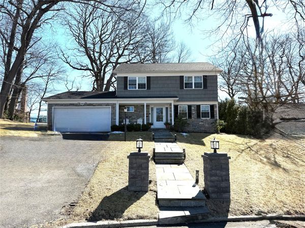 49 Spencer Drive , New Rochelle, NY 10801