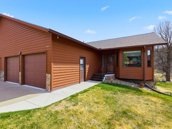 1055 DUFFER DR, Rapid City, SD 57702
