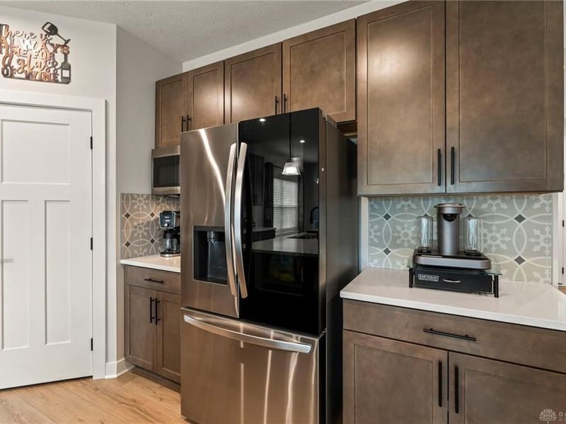 9886 Fairwater Springs Drive, Centerville, OH 45458 Photo 13