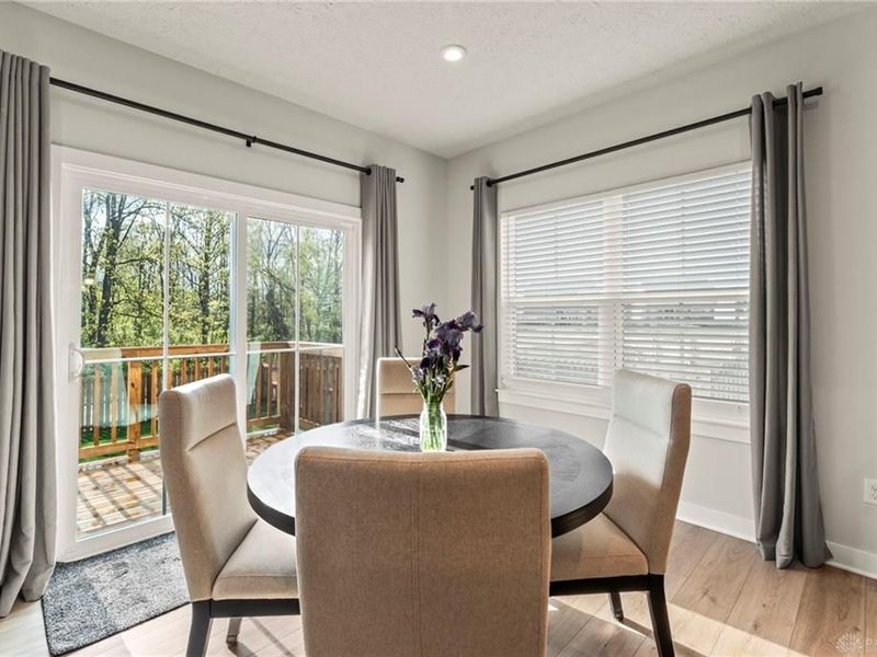 9886 Fairwater Springs Drive, Centerville, OH 45458 Photo 18