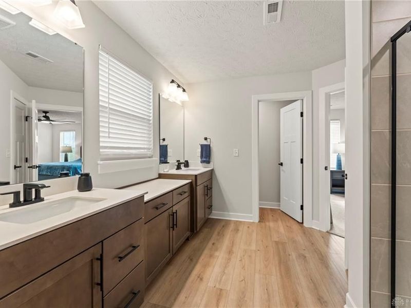 9886 Fairwater Springs Drive, Centerville, OH 45458 Photo 37