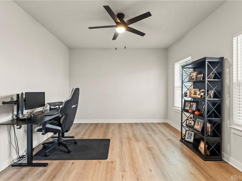 9886 Fairwater Springs Drive, Centerville, OH 45458 Photo 7