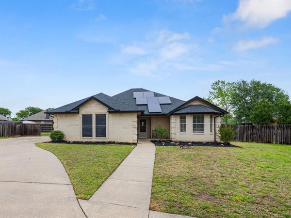 101 Saint James Court , Rhome, TX 76078