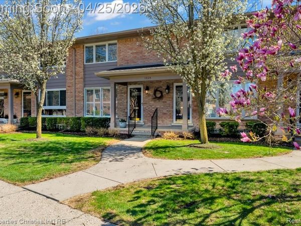 1035 N Old Woodward Avenue , Birmingham, MI 48009