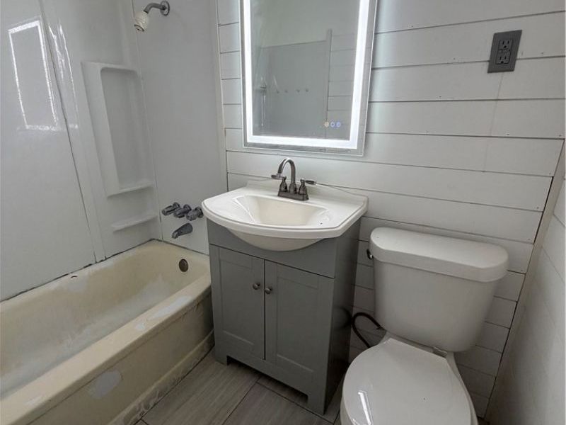 23340 Williams Avenue , Euclid, OH 44123 Photo 18