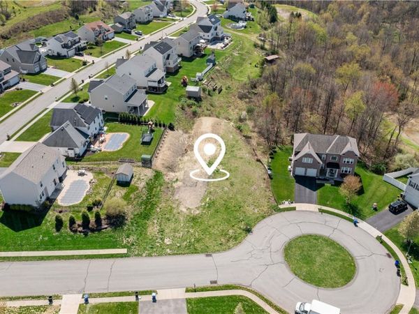 103 Hollyberry Cir, Mc Donald, PA 15057