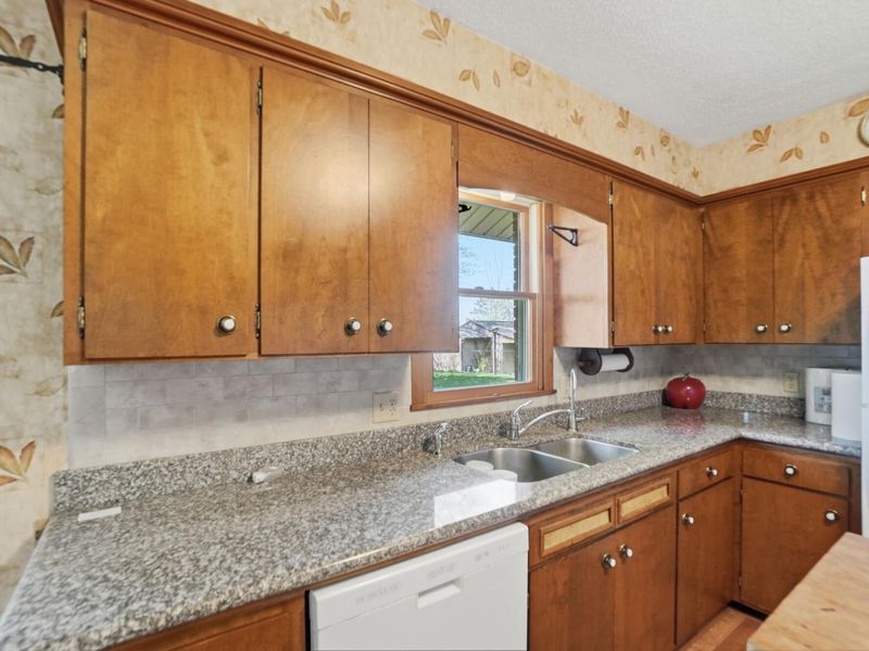 14031 Kohler Road, Wapakoneta, OH 45895 Photo 18