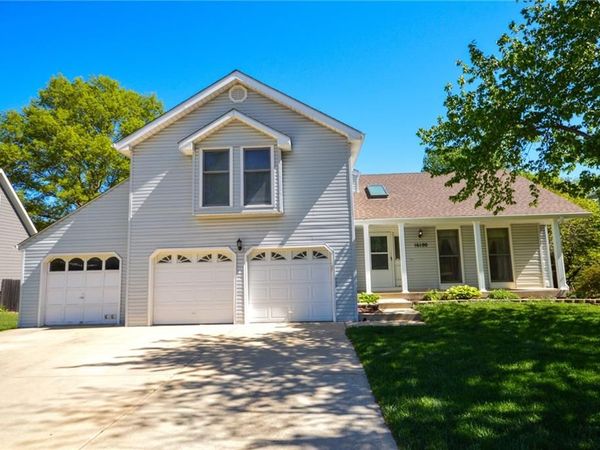 16100 W 147TH Terrace, Olathe, KS 66062