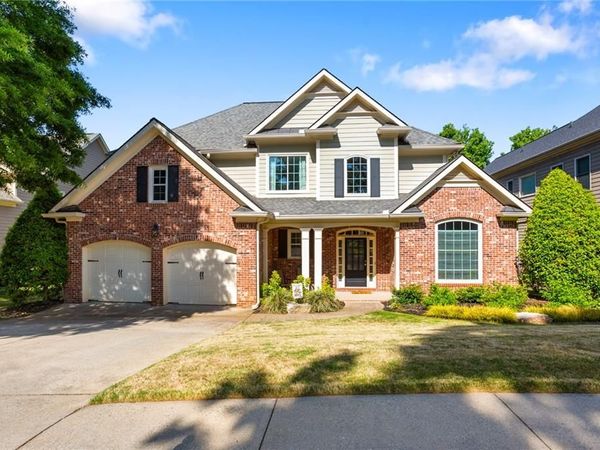 4066 Hill House Road SW, Smyrna, GA 30082