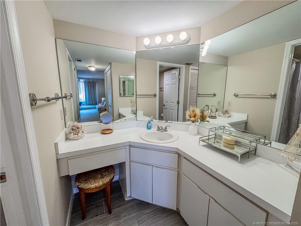 950 S Kanner Highway, Unit UN204, Stuart, FL 34994 Photo