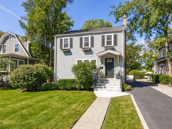 306 Northwood Road , Riverside, IL 60546